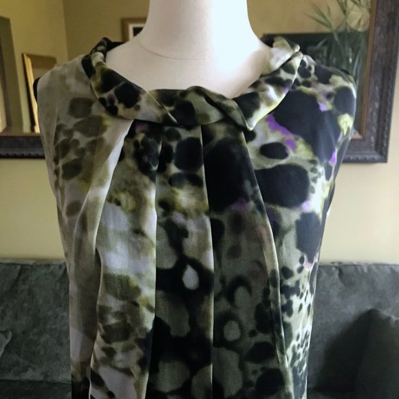 Tyler Kim watercolor sleeveless blouse - Picture 3 of 8